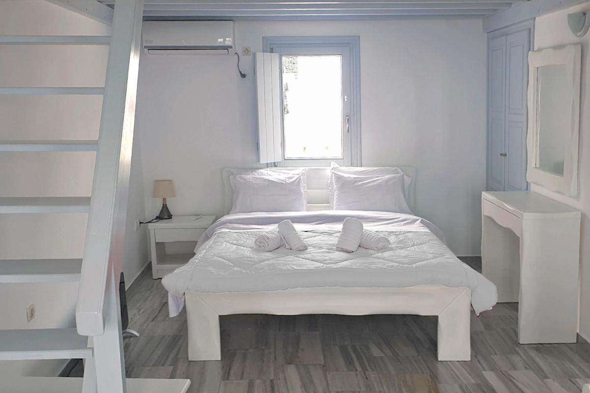 Phaos Santorini Suites Imerovigli  Dış mekan fotoğraf